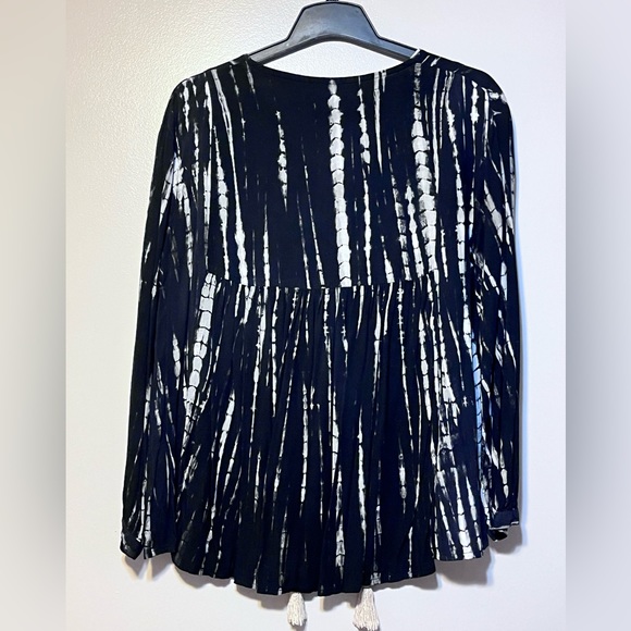 Cabo Gypsy Peasant Blouse - Picture 7 of 12